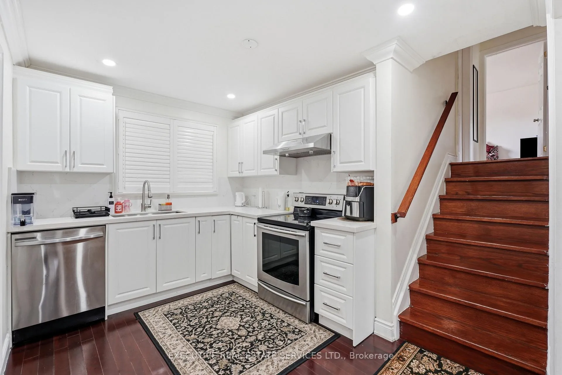 Photo 9 of 207 Christopher Drive, Cambridge, Christopher-Champlain — HOMEH