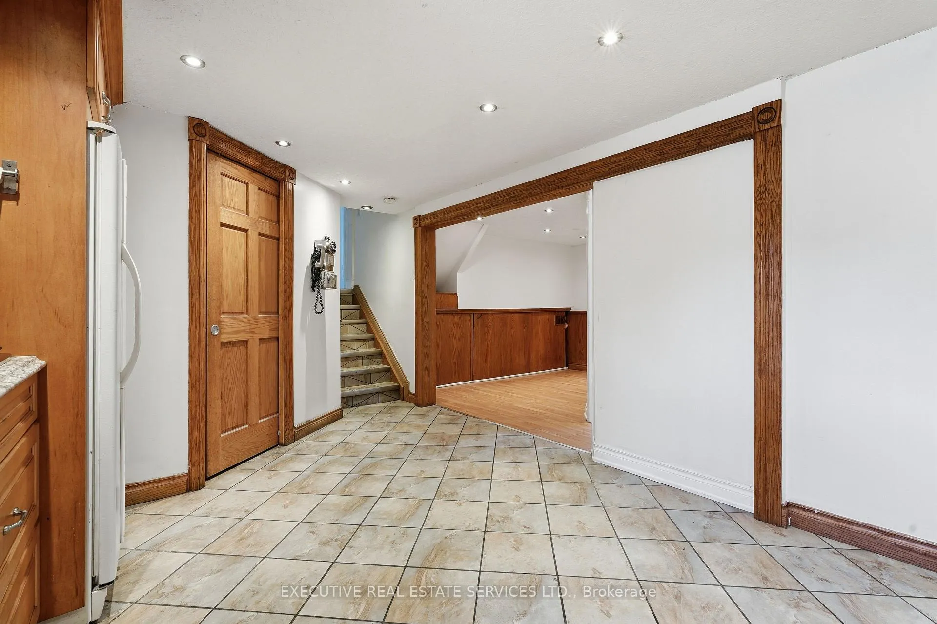 Photo 17 of 207 Christopher Drive, Cambridge, Christopher-Champlain — HOMEH
