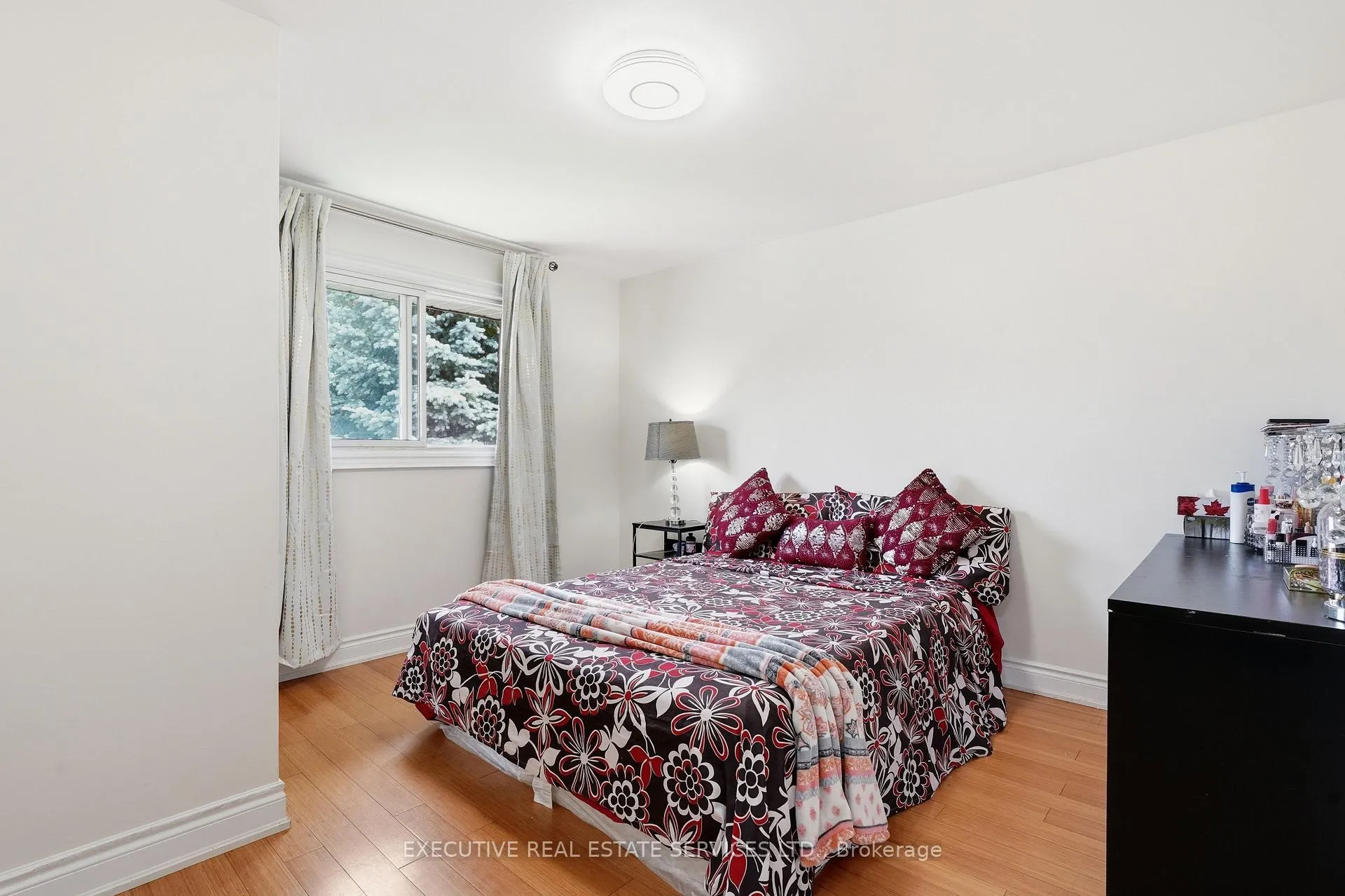 Photo 20 of 207 Christopher Drive, Cambridge, Christopher-Champlain — HOMEH