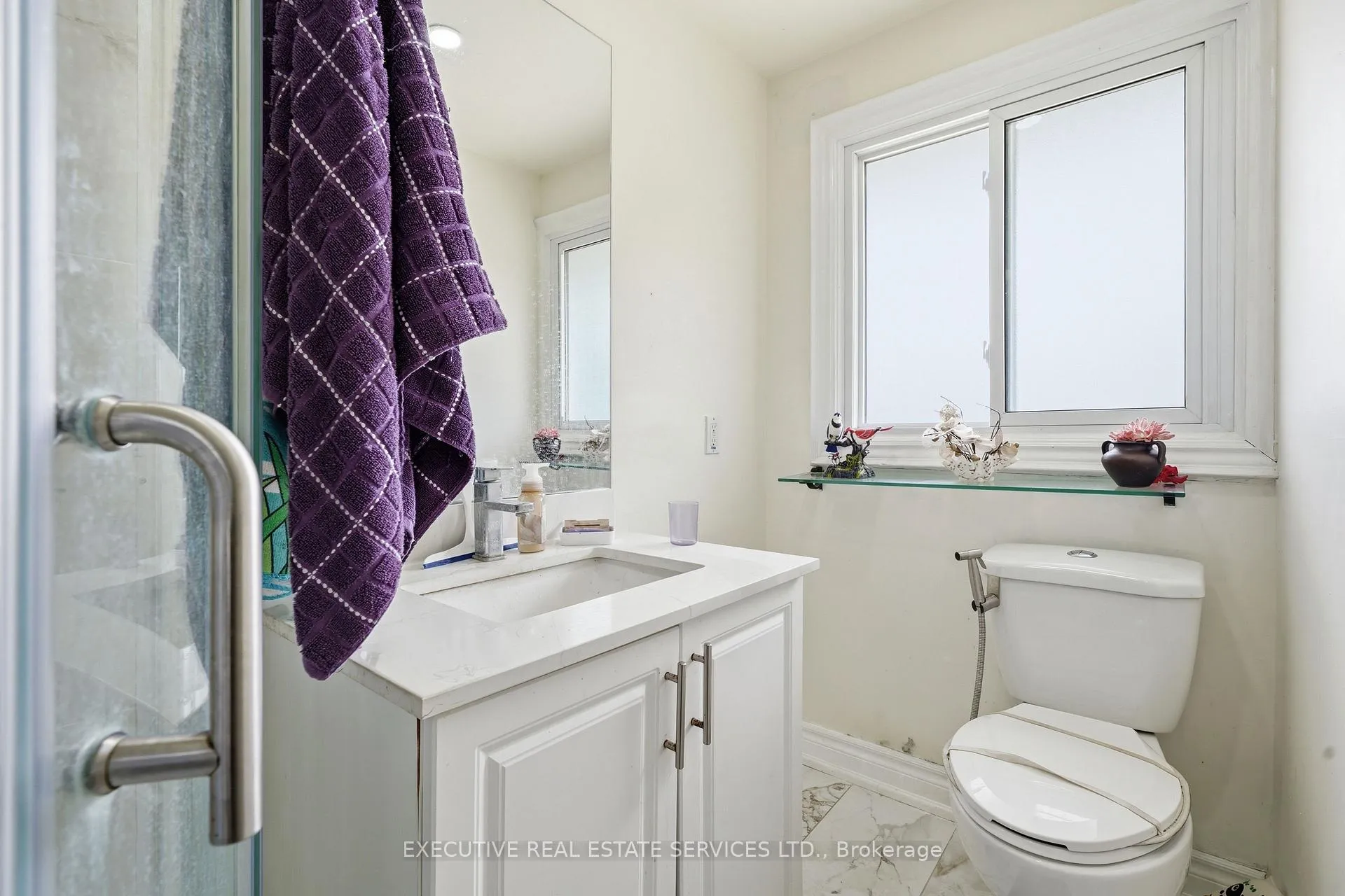 Photo 22 of 207 Christopher Drive, Cambridge, Christopher-Champlain — HOMEH