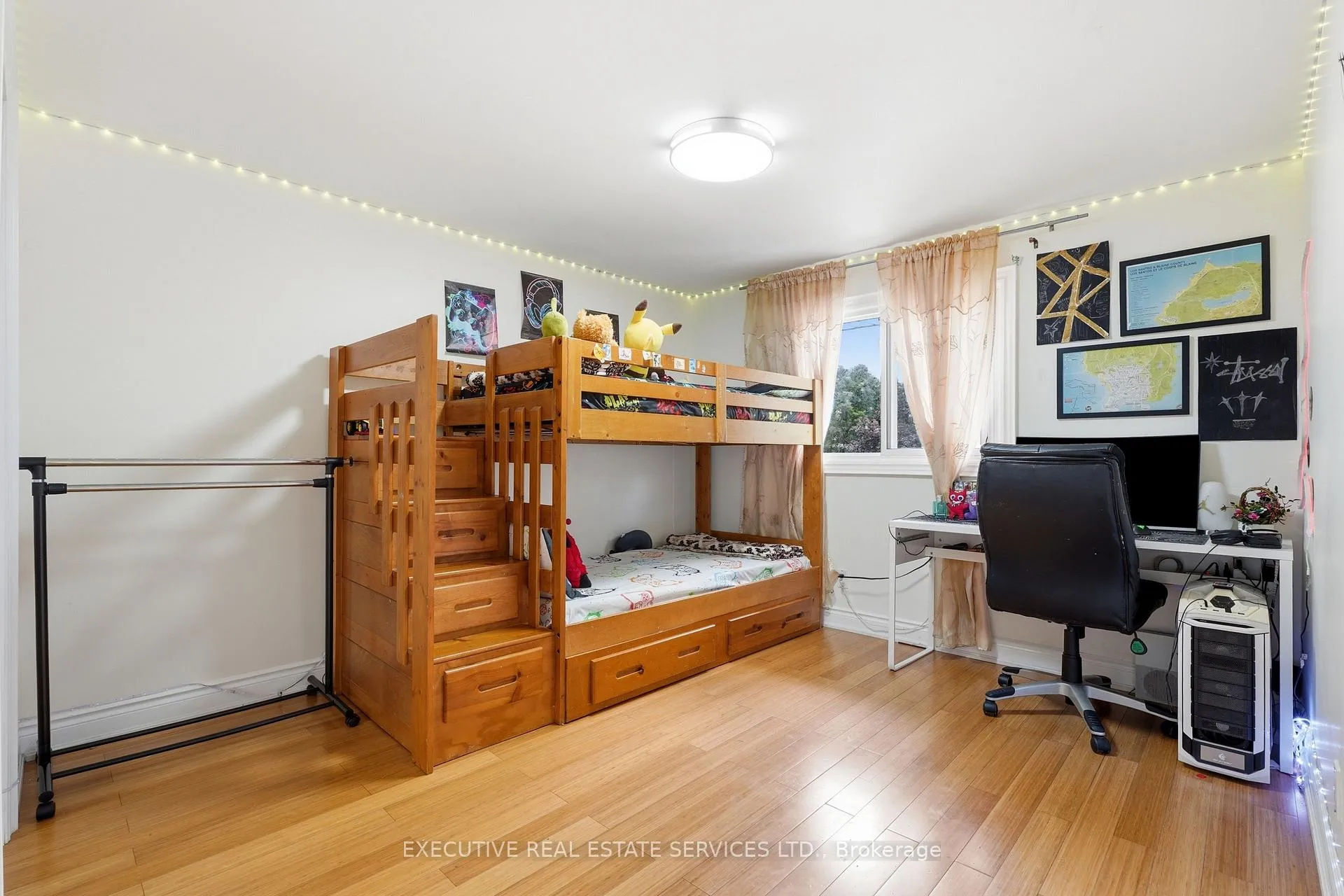 Photo 25 of 207 Christopher Drive, Cambridge, Christopher-Champlain — HOMEH