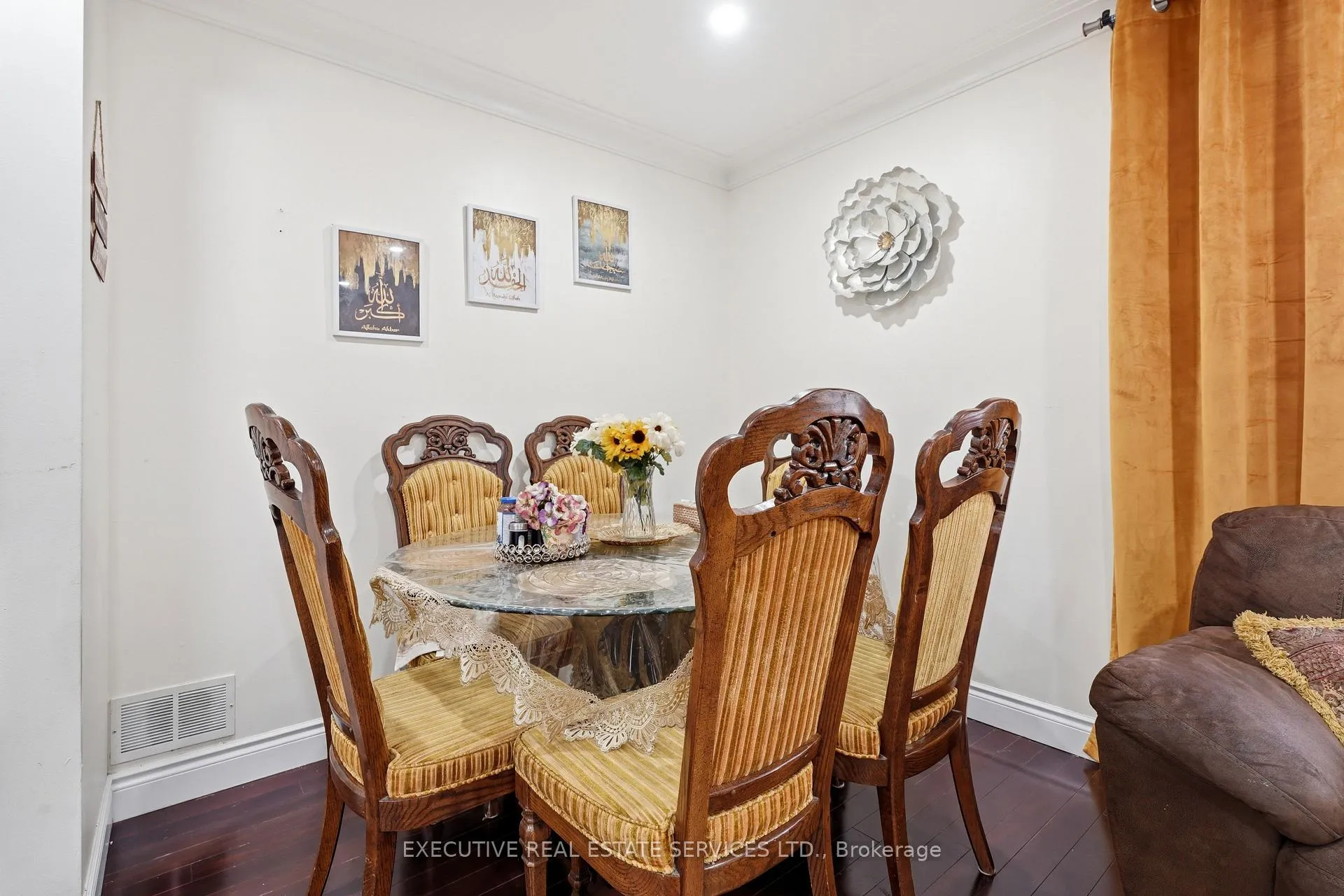 Photo 29 of 207 Christopher Drive, Cambridge, Christopher-Champlain — HOMEH