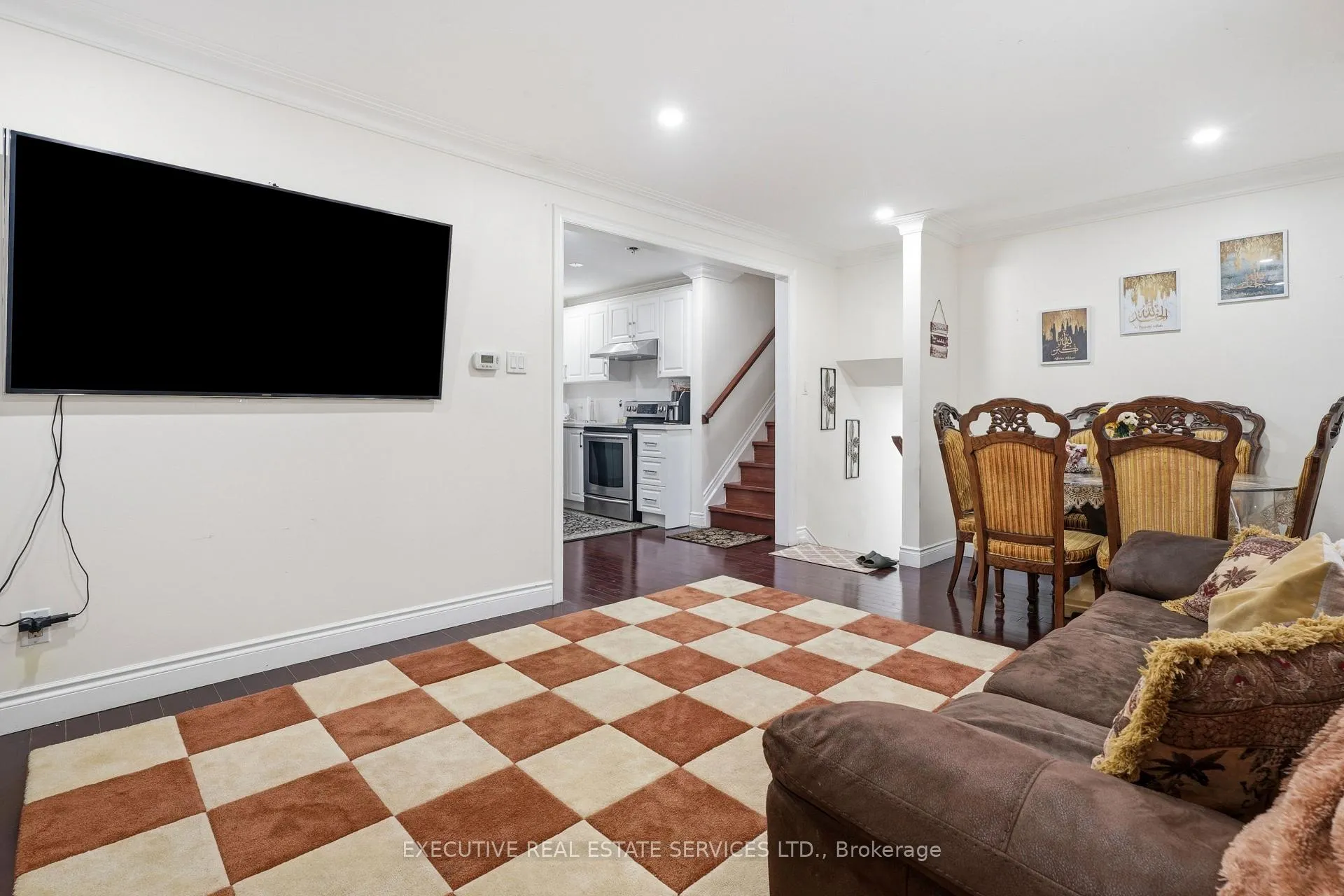 Photo 36 of 207 Christopher Drive, Cambridge, Christopher-Champlain — HOMEH