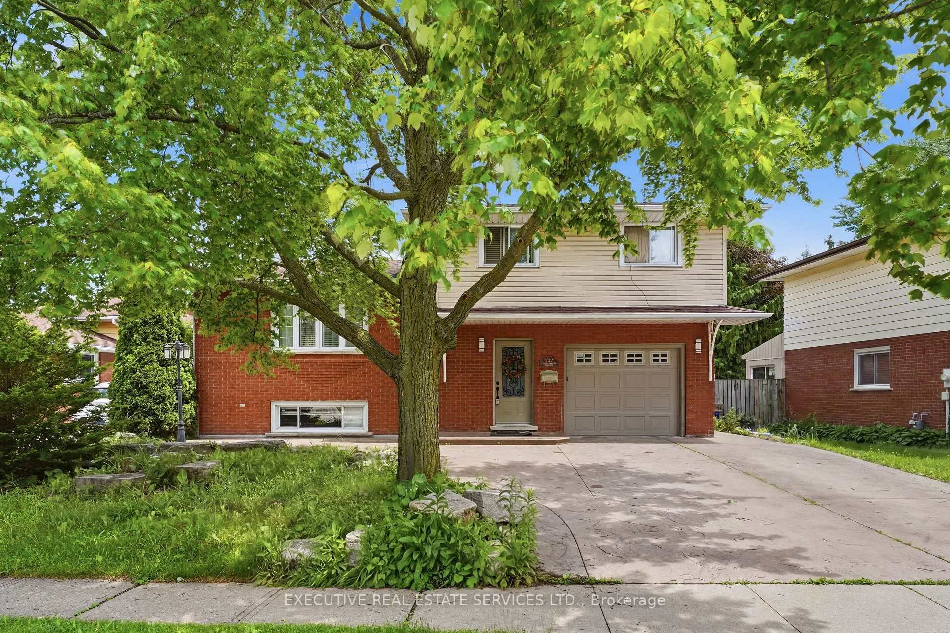 Photo 38 of 207 Christopher Drive, Cambridge, Christopher-Champlain — HOMEH