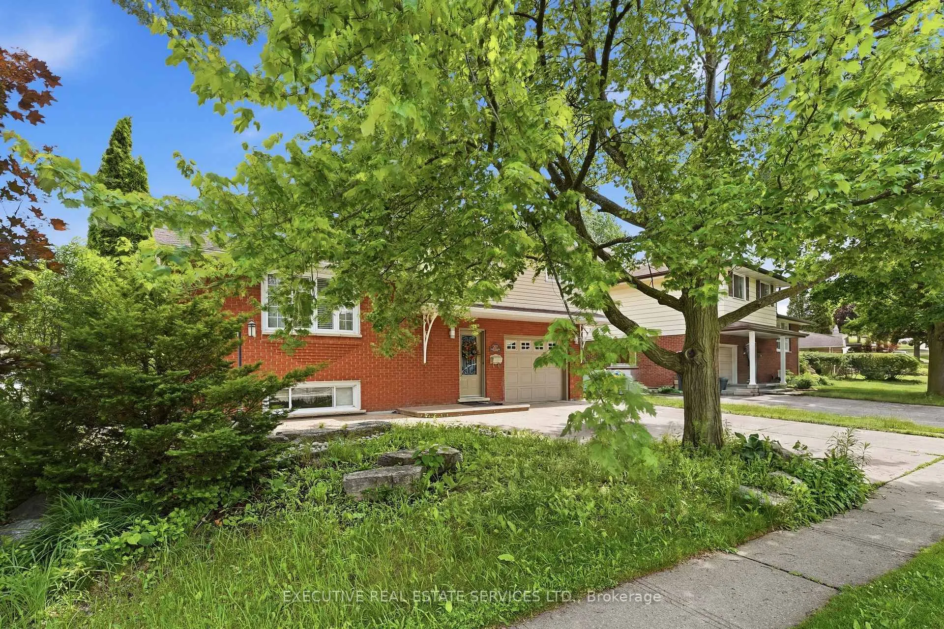 Photo 39 of 207 Christopher Drive, Cambridge, Christopher-Champlain — HOMEH