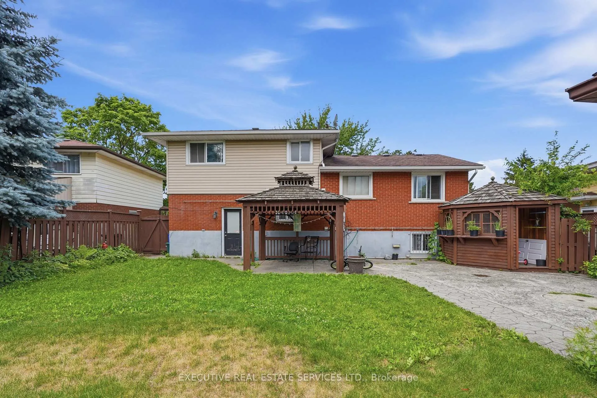 Photo 41 of 207 Christopher Drive, Cambridge, Christopher-Champlain — HOMEH