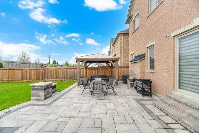 Photo 39 of 32 Fanning Trail, Brampton, Toronto Gore Rural Estate — HOMEH