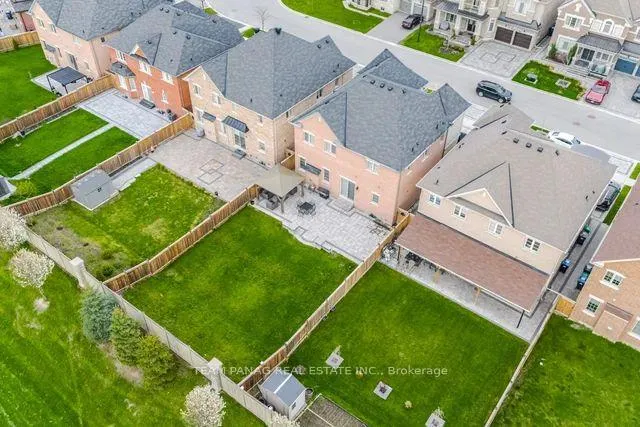 Photo 45 of 32 Fanning Trail, Brampton, Toronto Gore Rural Estate — HOMEH