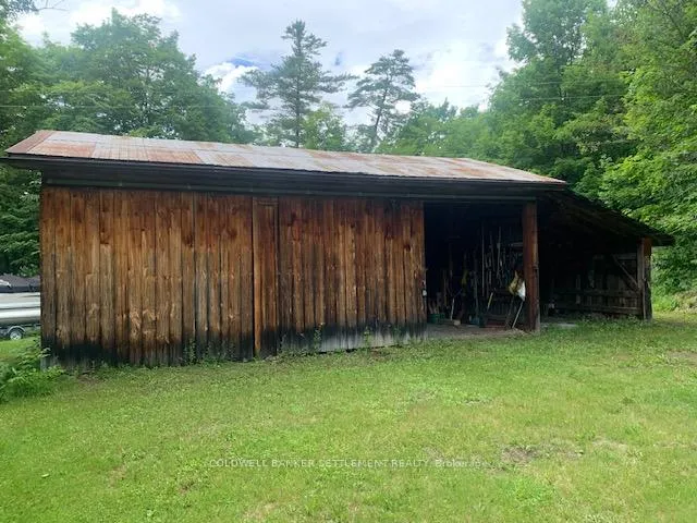 Photo 3 of 306 Hanna Road, Tay Valley, Bathurst/Burgess & Sherbrooke (South Sherbrooke) Twp — HOMEH