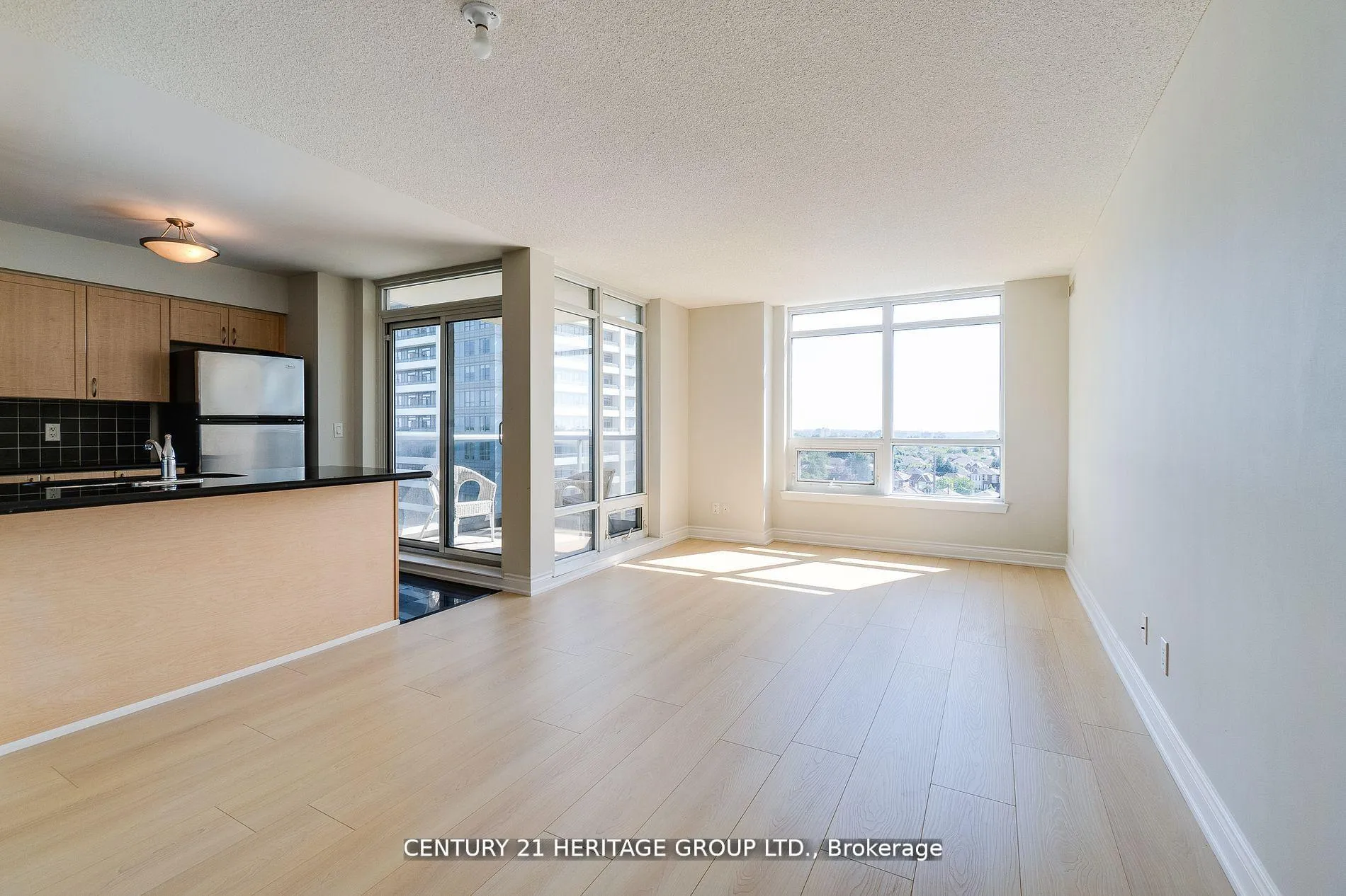 Photo 7 of Unit 709, 7 North Park Road, Vaughan, Beverley Glen — HOMEH