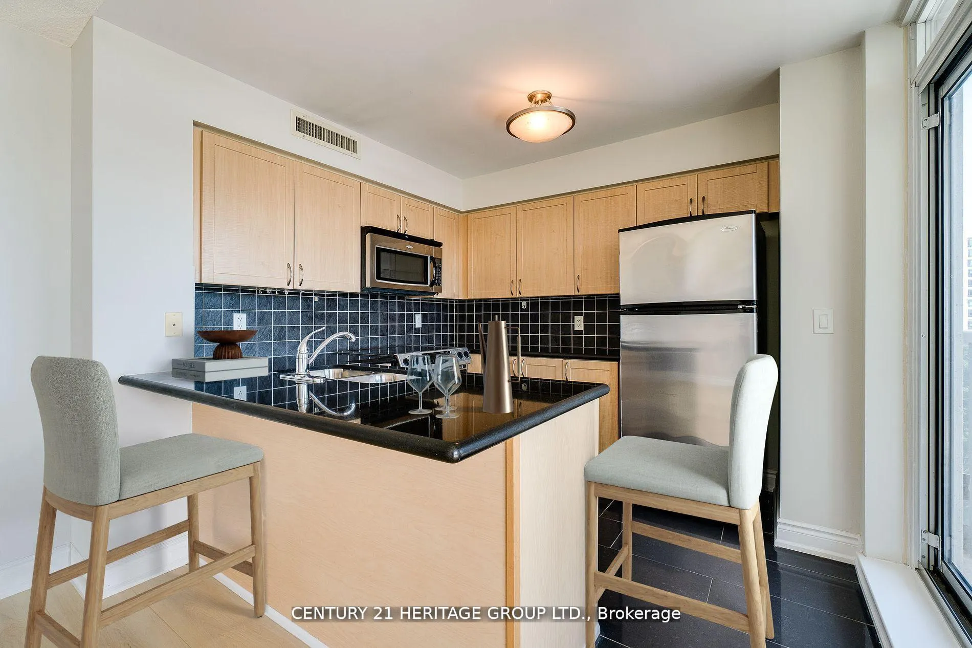 Photo 10 of Unit 709, 7 North Park Road, Vaughan, Beverley Glen — HOMEH