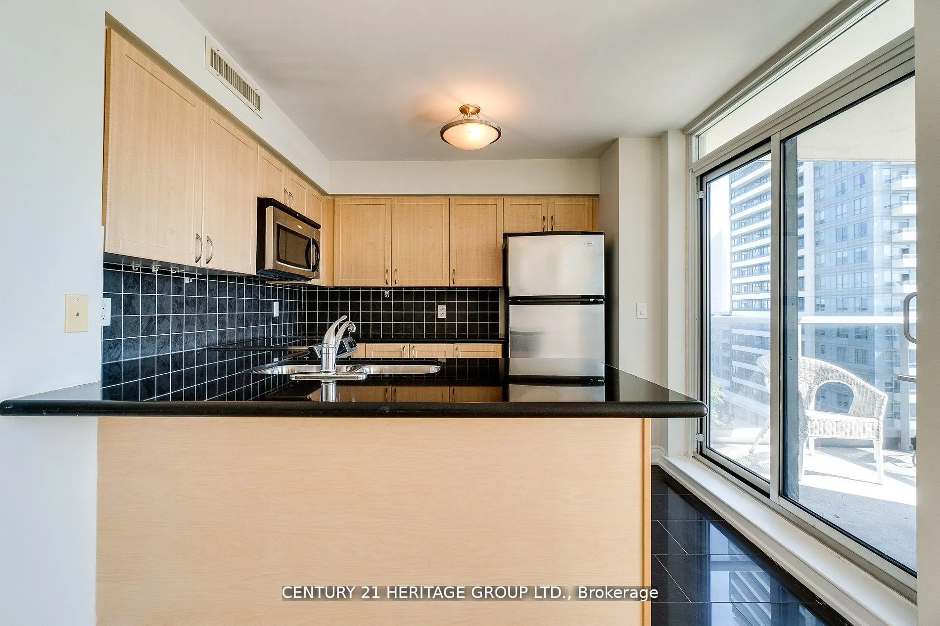 Photo 11 of Unit 709, 7 North Park Road, Vaughan, Beverley Glen — HOMEH