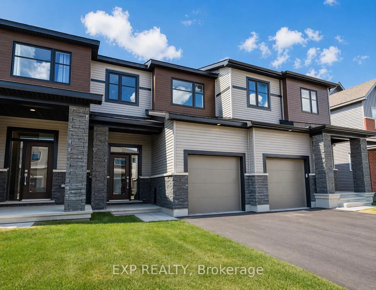 Photo 2 of 207 Invention Boulevard, Ottawa, Kanata - Morgan's Grant/South March — HOMEH