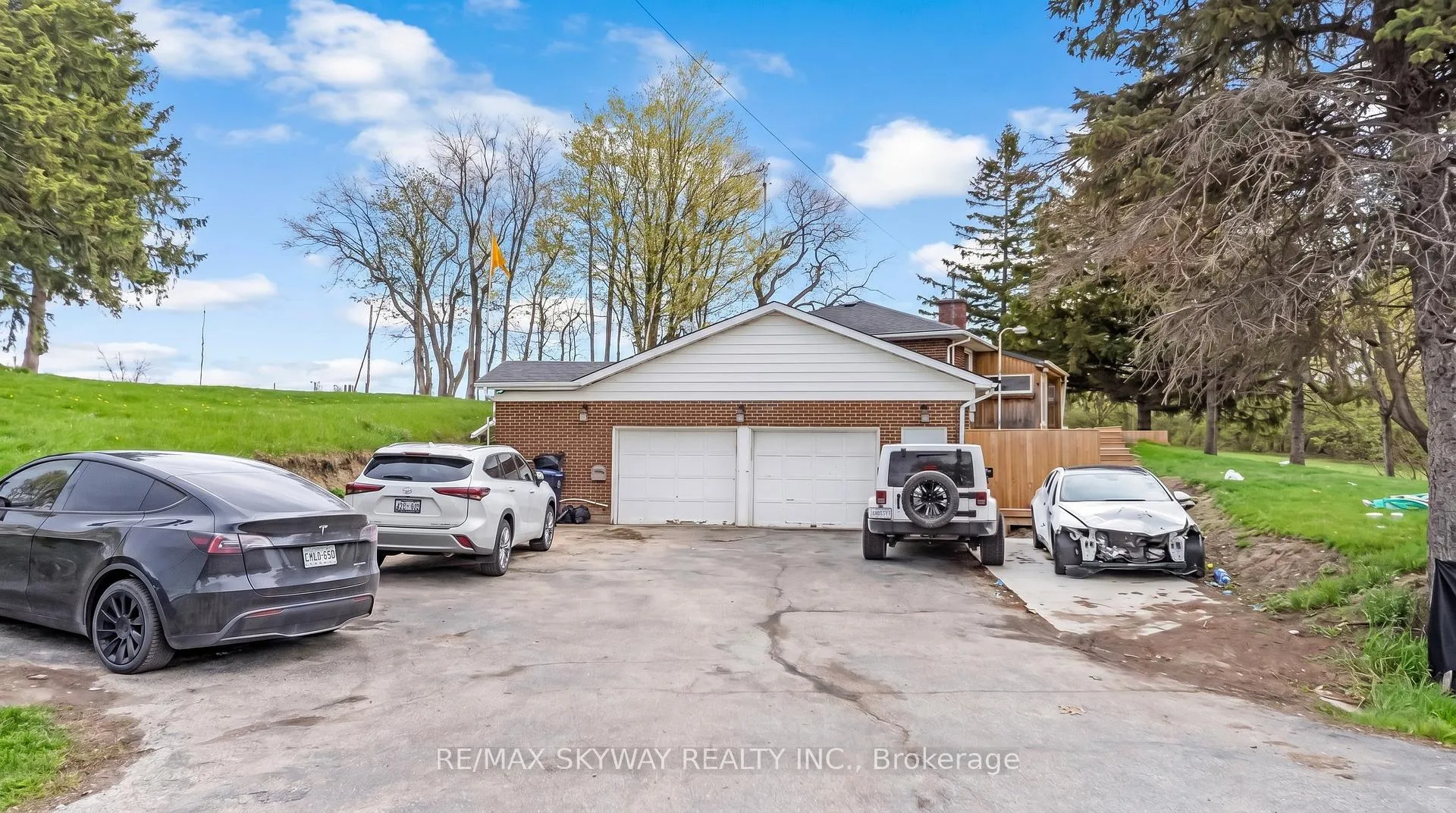 Photo 5 of 12891 Dixie Road, Caledon, Rural Caledon — HOMEH