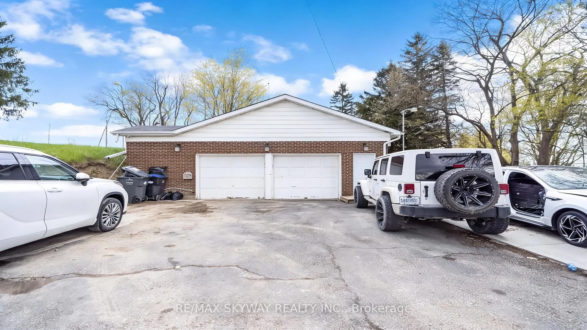 Photo 6 of 12891 Dixie Road, Caledon, Rural Caledon — HOMEH