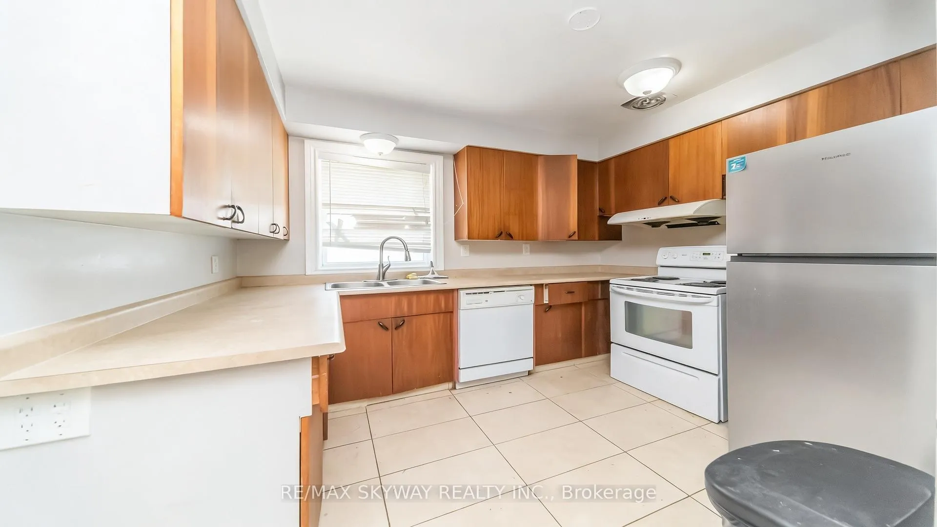 Photo 10 of 12891 Dixie Road, Caledon, Rural Caledon — HOMEH