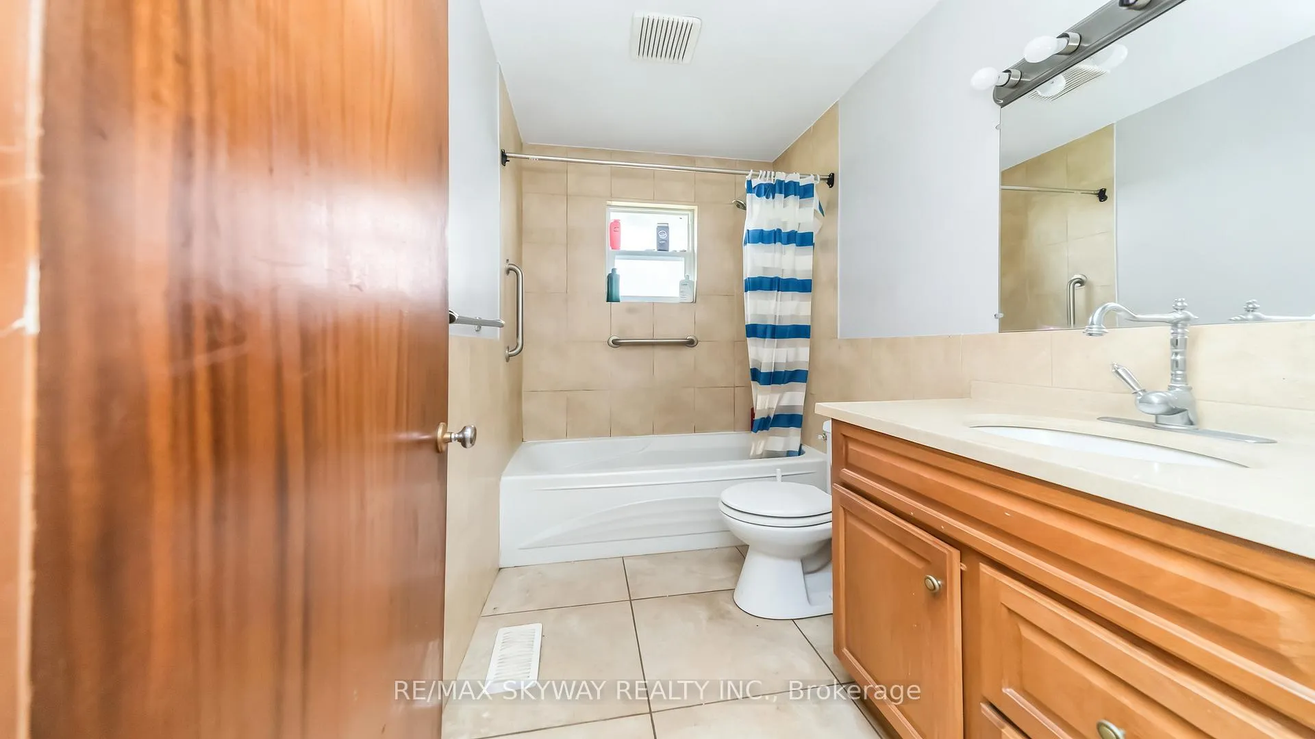 Photo 14 of 12891 Dixie Road, Caledon, Rural Caledon — HOMEH
