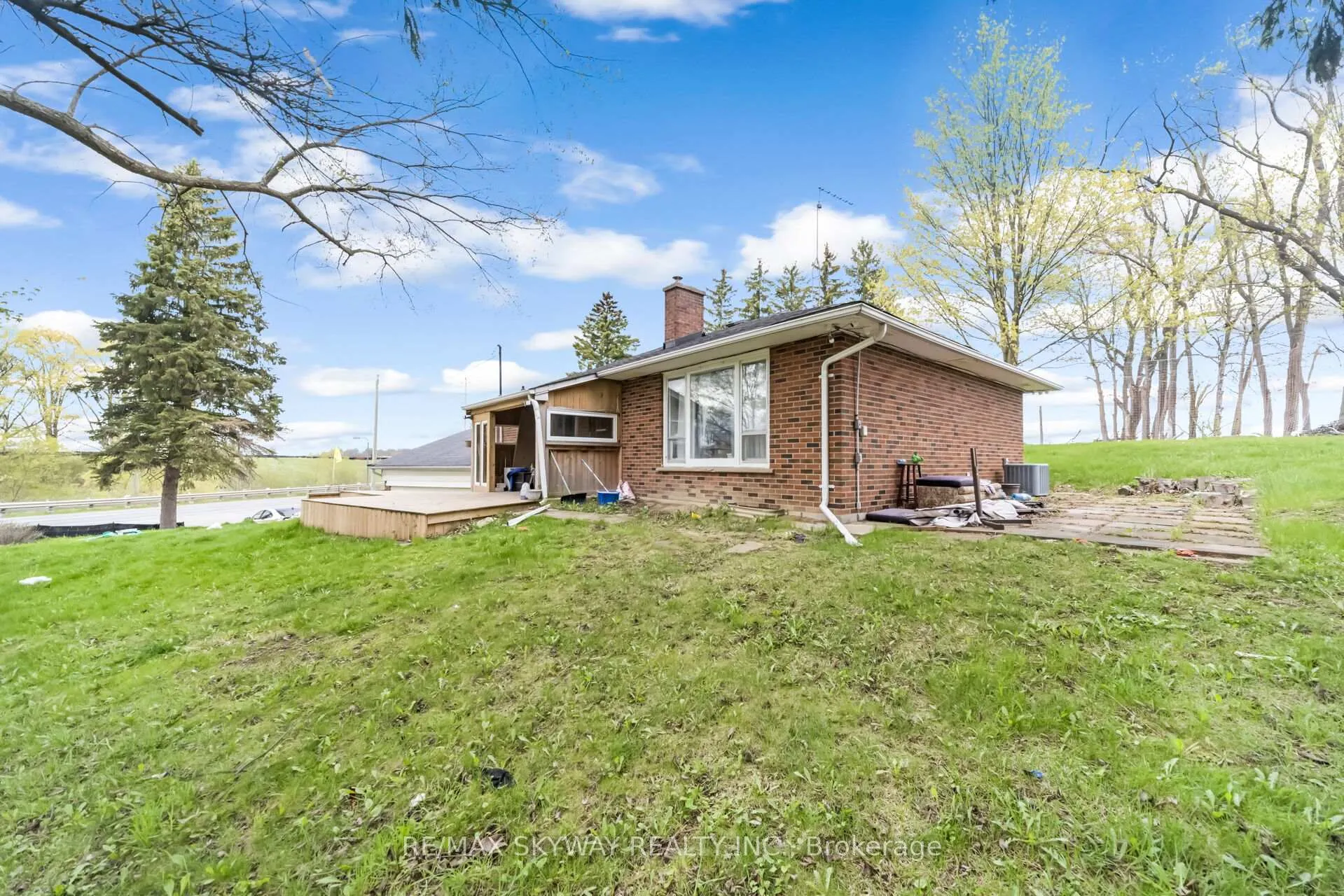 Photo 27 of 12891 Dixie Road, Caledon, Rural Caledon — HOMEH
