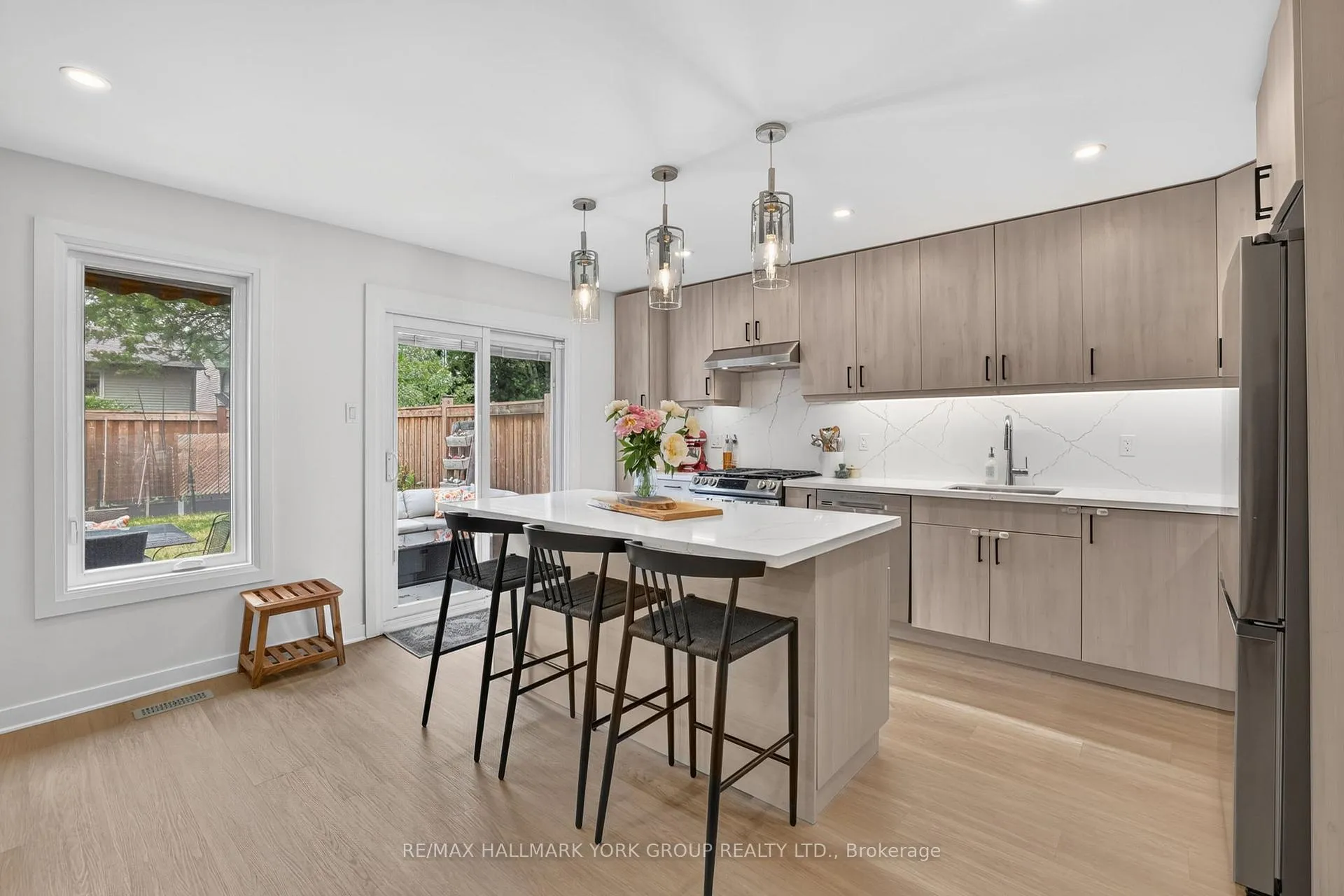Photo 8 of 12 Odin Crescent, Aurora, Aurora Village — HOMEH