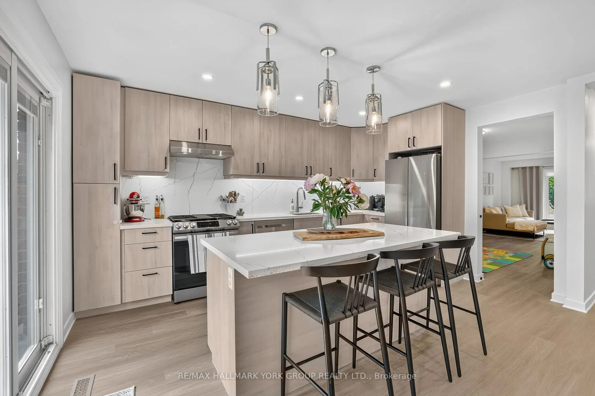 Photo 10 of 12 Odin Crescent, Aurora, Aurora Village — HOMEH