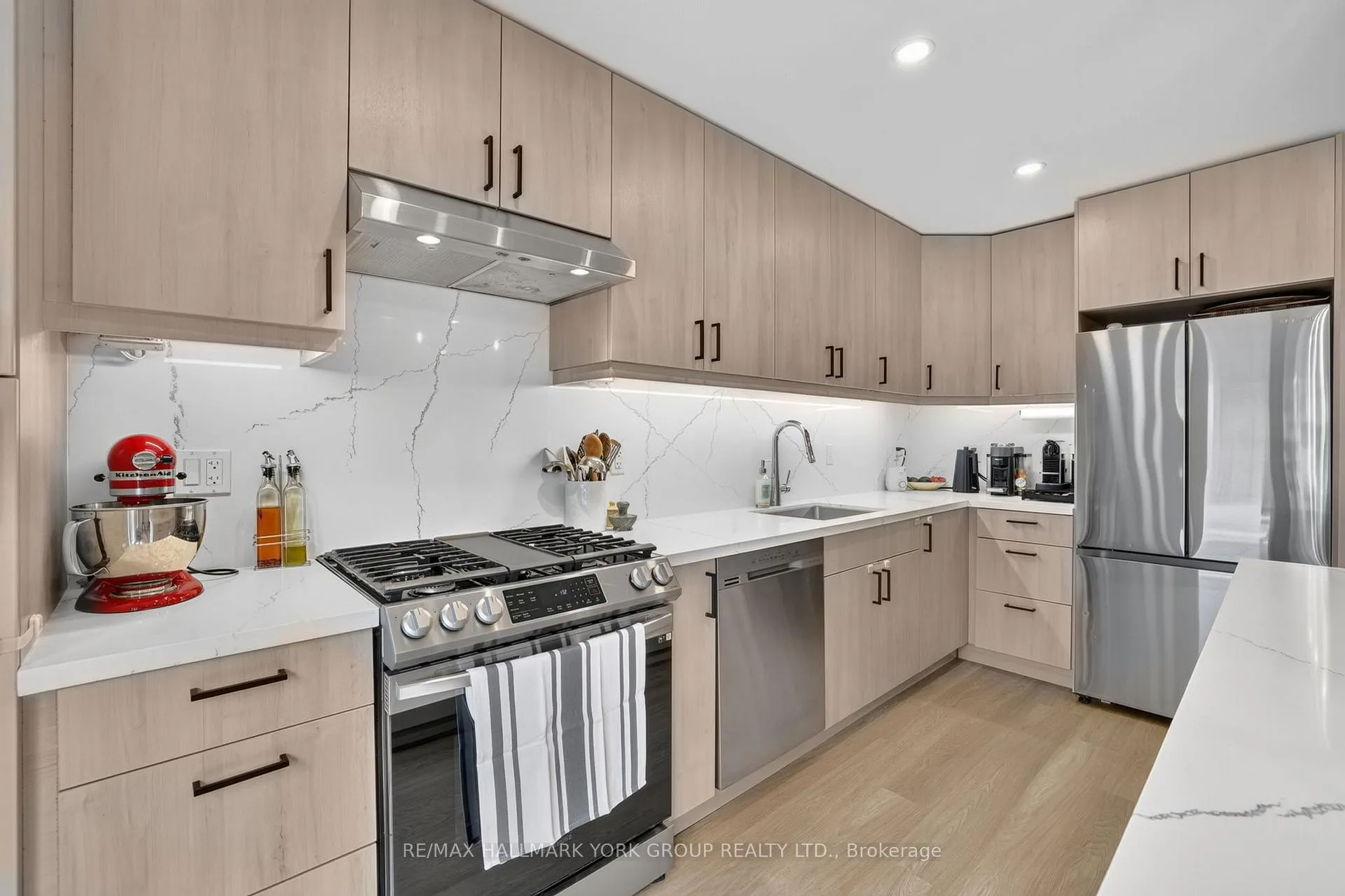 Photo 11 of 12 Odin Crescent, Aurora, Aurora Village — HOMEH