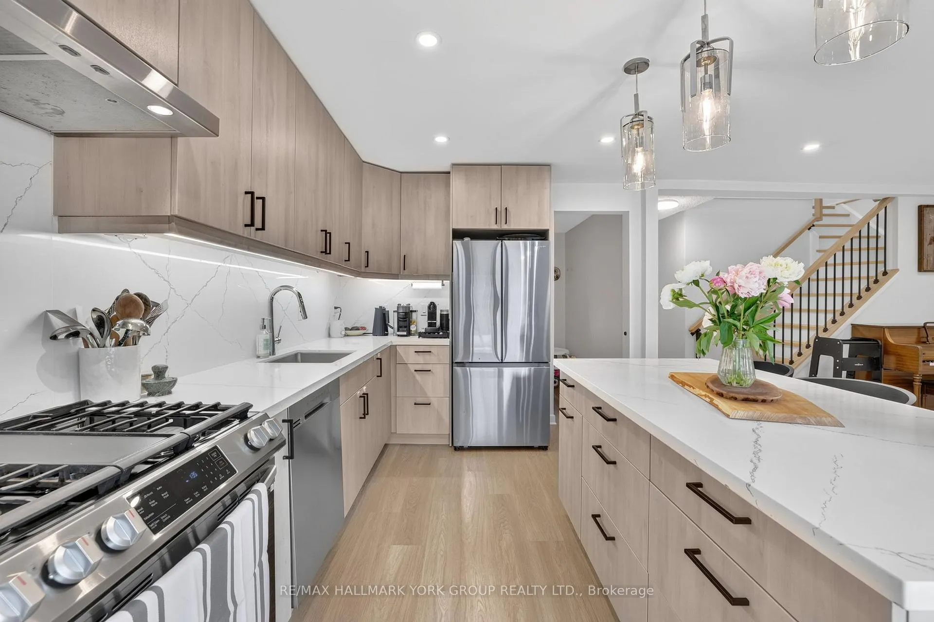 Photo 13 of 12 Odin Crescent, Aurora, Aurora Village — HOMEH