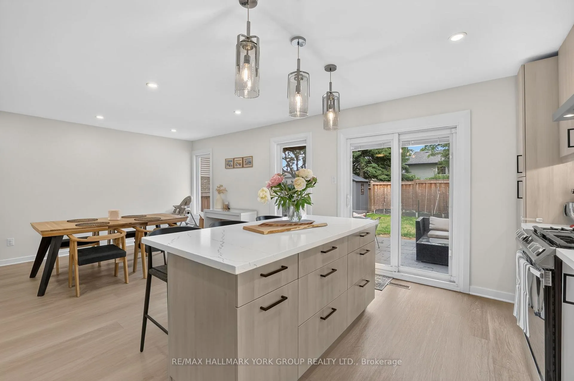 Photo 14 of 12 Odin Crescent, Aurora, Aurora Village — HOMEH