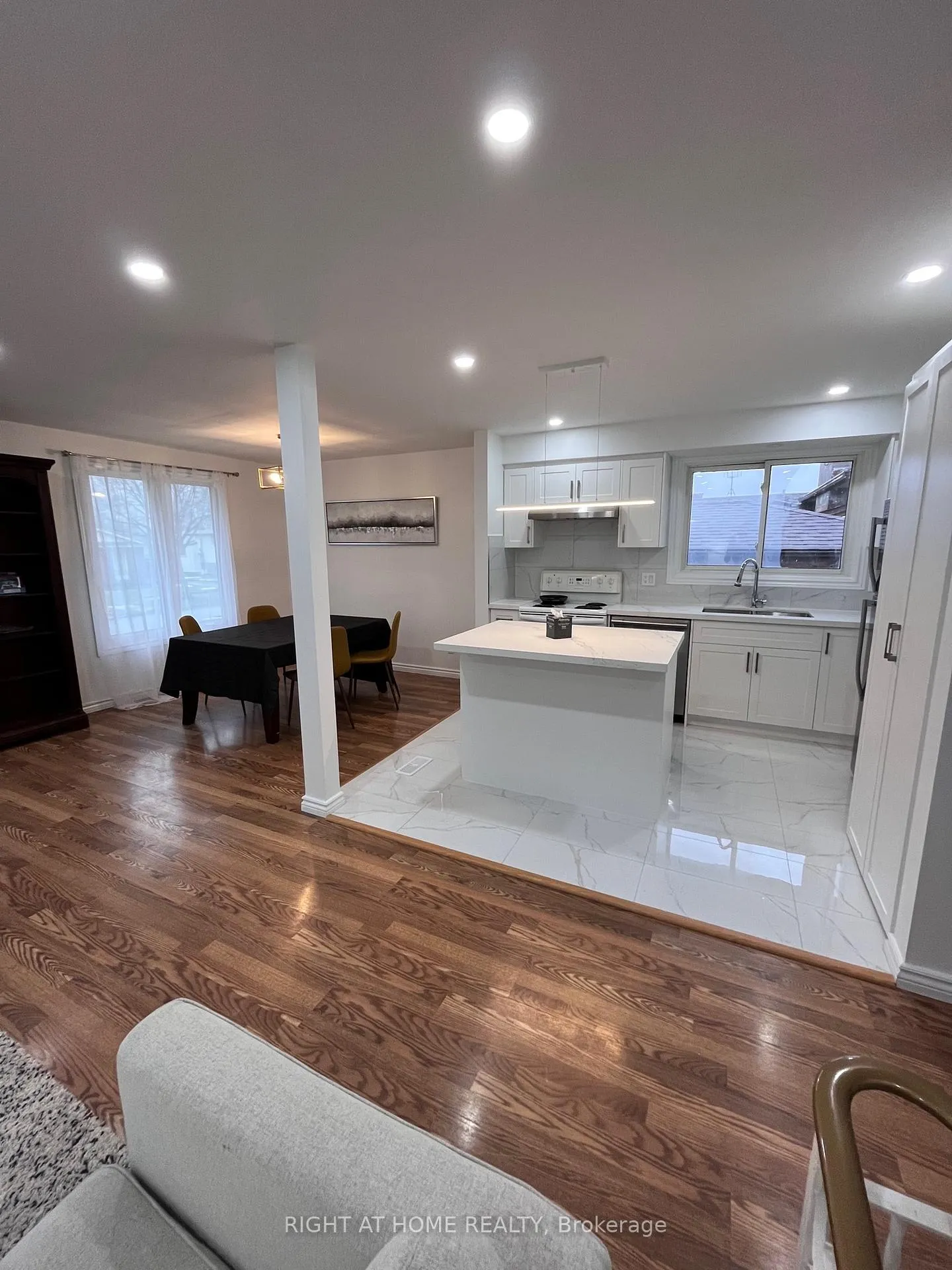 Photo 1 of 7431 Jubilee Drive, Niagara Falls, Marineland — HOMEH