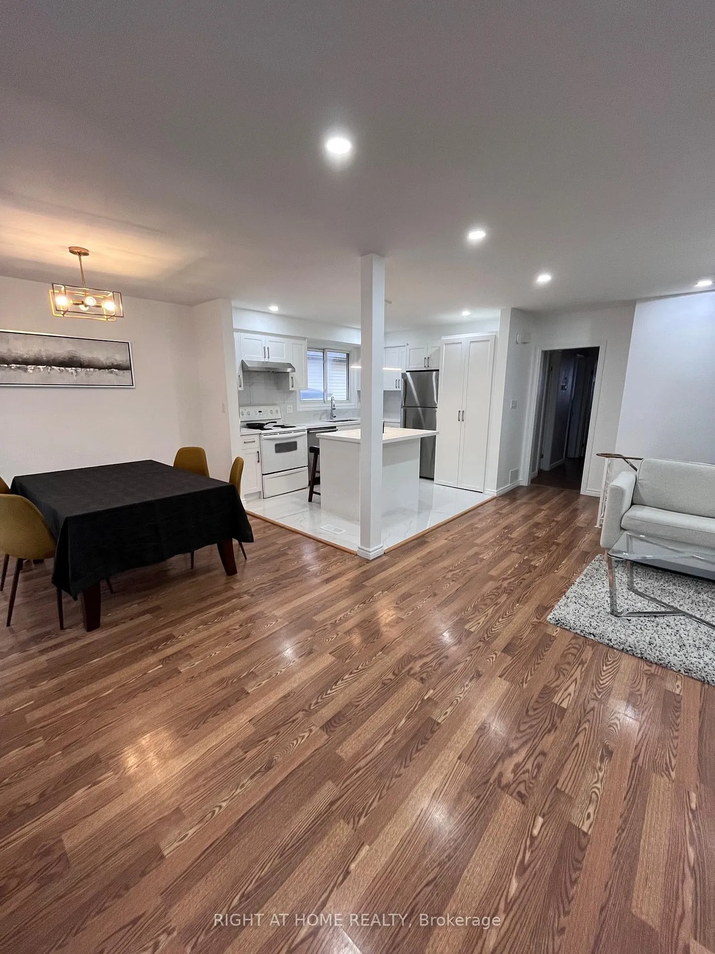 Photo 6 of 7431 Jubilee Drive, Niagara Falls, Marineland — HOMEH
