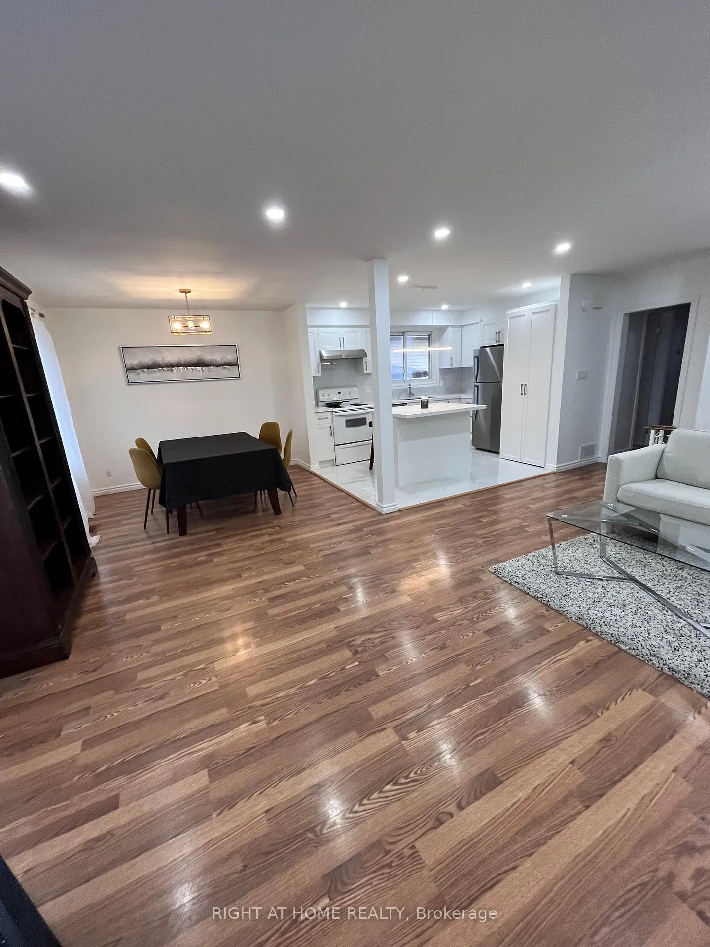 Photo 11 of 7431 Jubilee Drive, Niagara Falls, Marineland — HOMEH