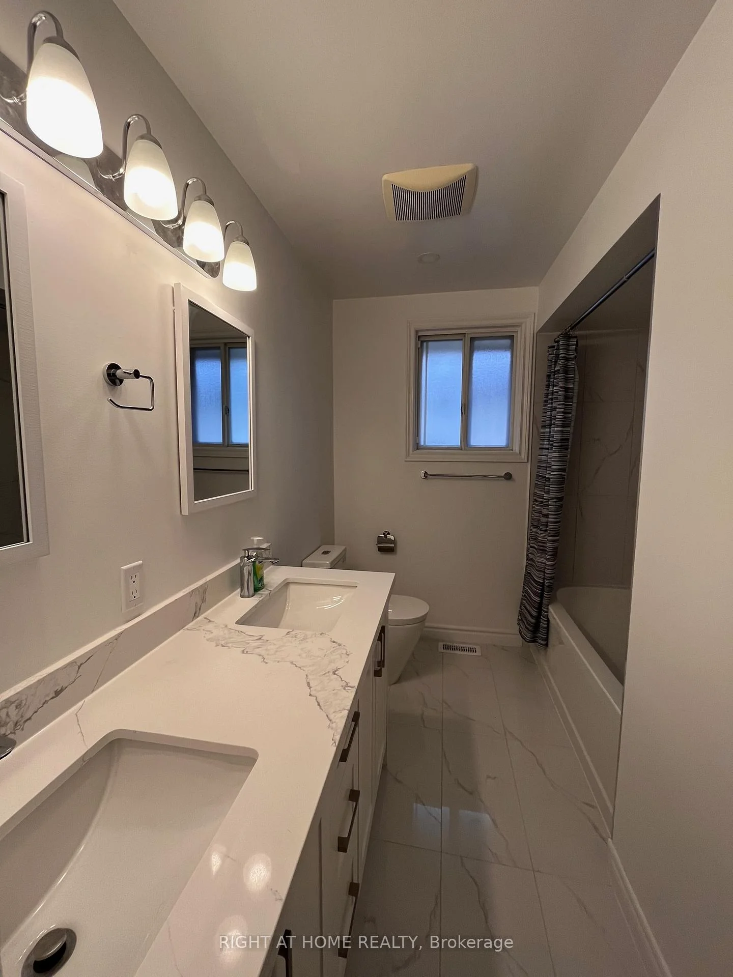 Photo 18 of 7431 Jubilee Drive, Niagara Falls, Marineland — HOMEH