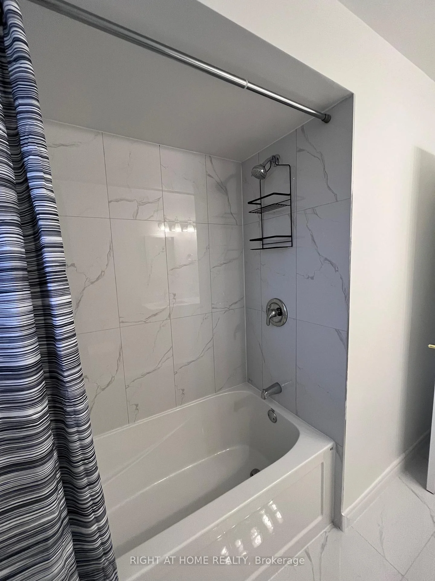 Photo 21 of 7431 Jubilee Drive, Niagara Falls, Marineland — HOMEH