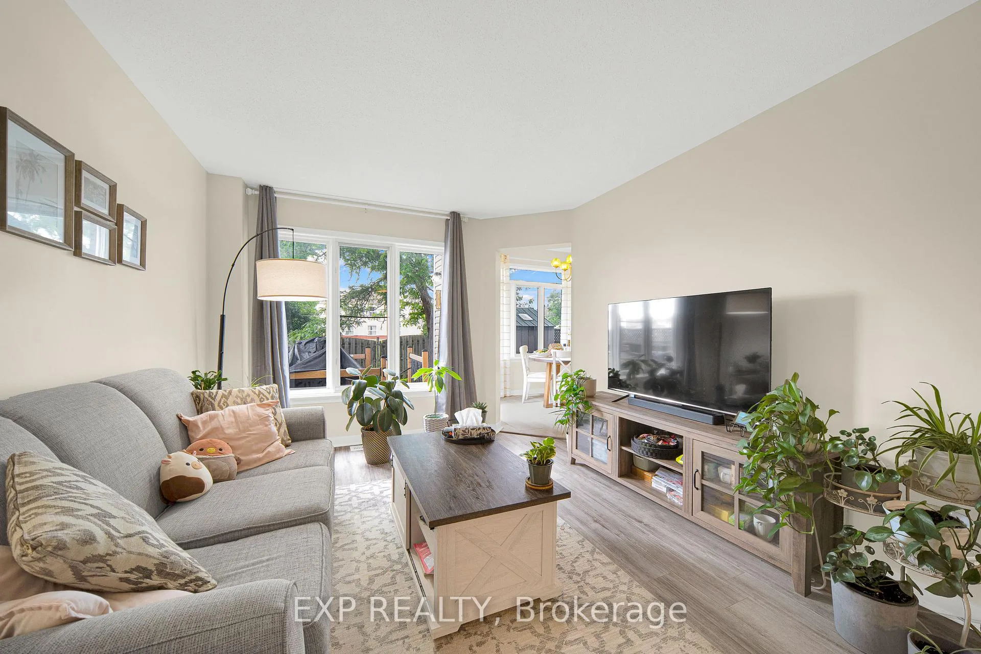 Photo 3 of 51 Palmadeo Drive, Ottawa, Barrhaven - Longfields — HOMEH