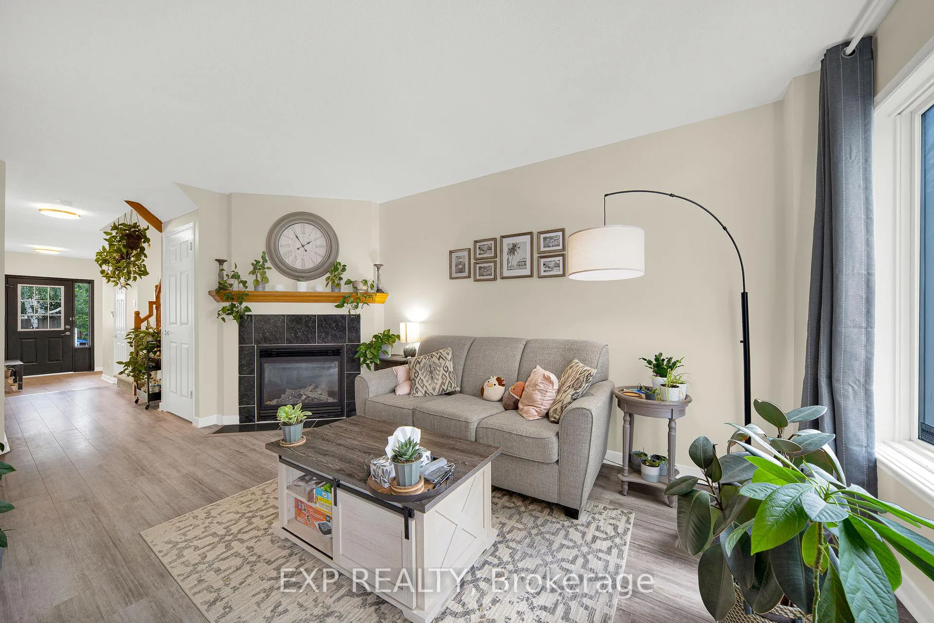 Photo 9 of 51 Palmadeo Drive, Ottawa, Barrhaven - Longfields — HOMEH