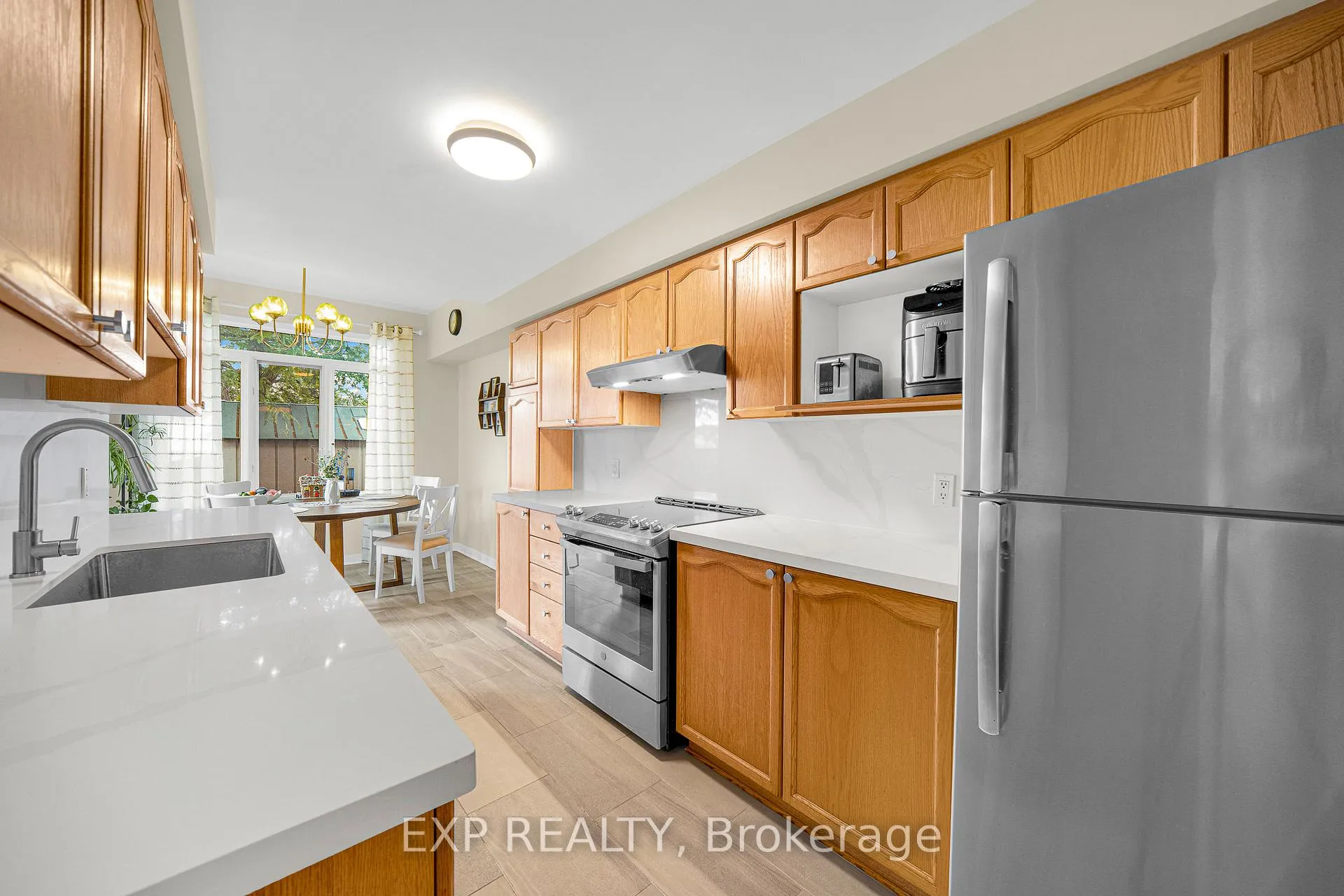Photo 10 of 51 Palmadeo Drive, Ottawa, Barrhaven - Longfields — HOMEH