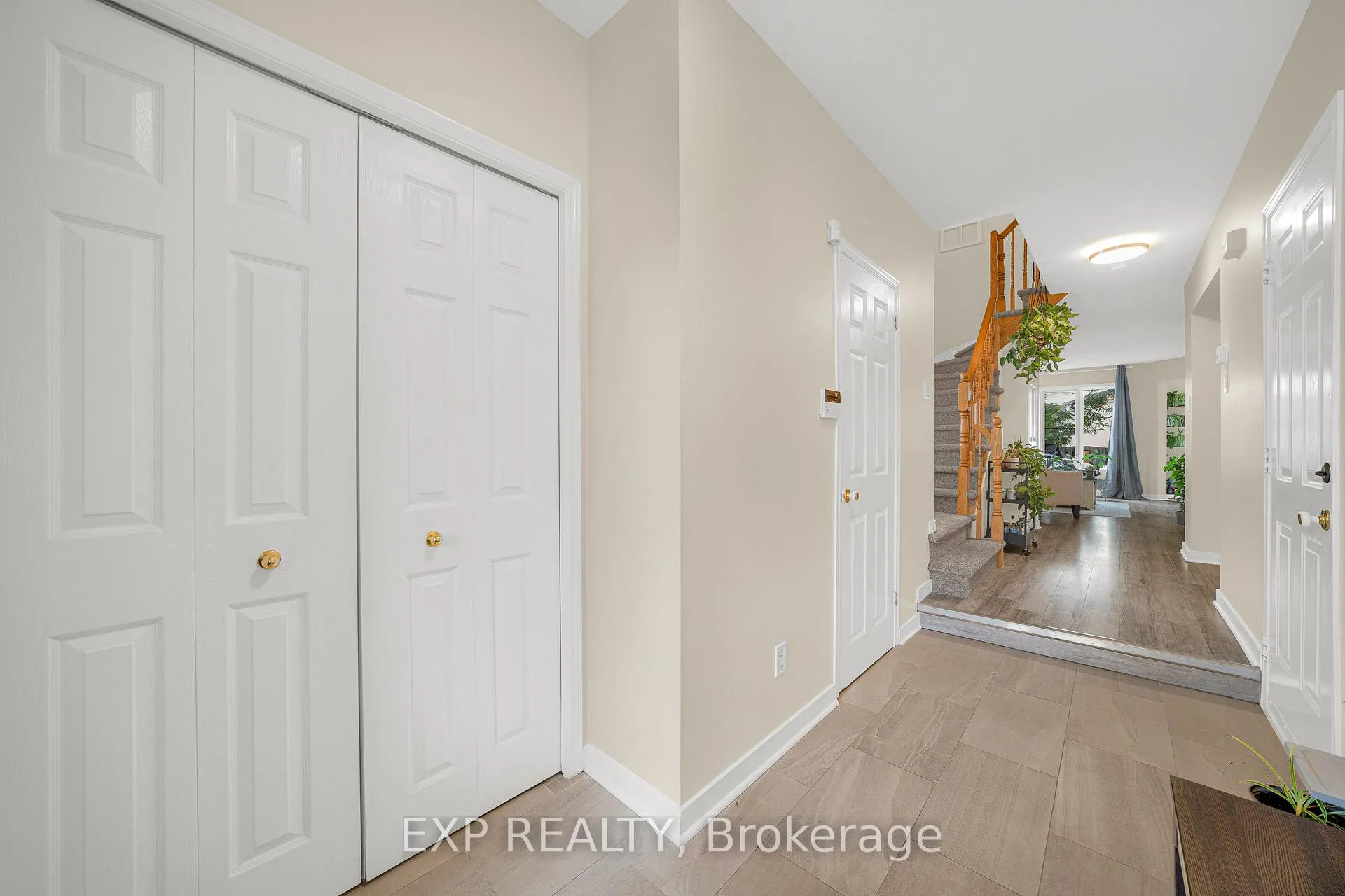 Photo 13 of 51 Palmadeo Drive, Ottawa, Barrhaven - Longfields — HOMEH