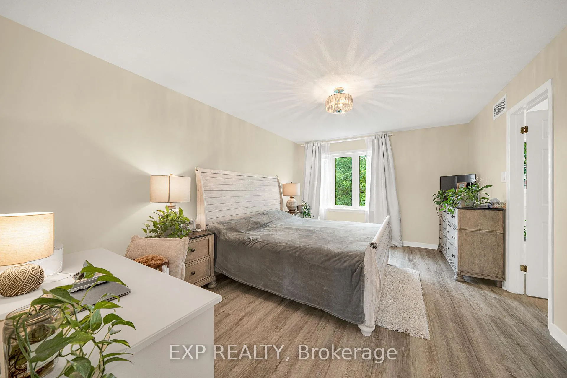 Photo 16 of 51 Palmadeo Drive, Ottawa, Barrhaven - Longfields — HOMEH