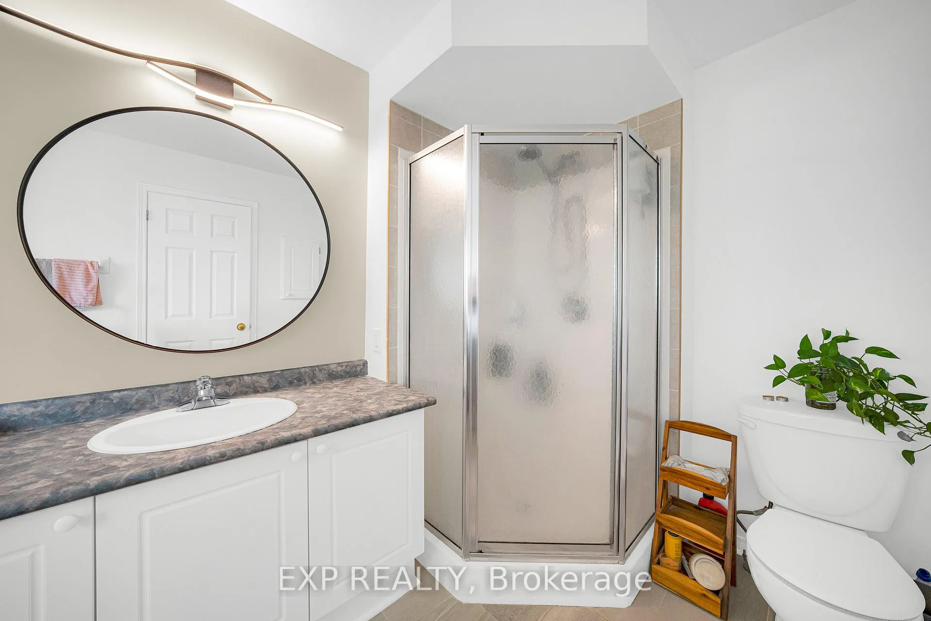 Photo 18 of 51 Palmadeo Drive, Ottawa, Barrhaven - Longfields — HOMEH