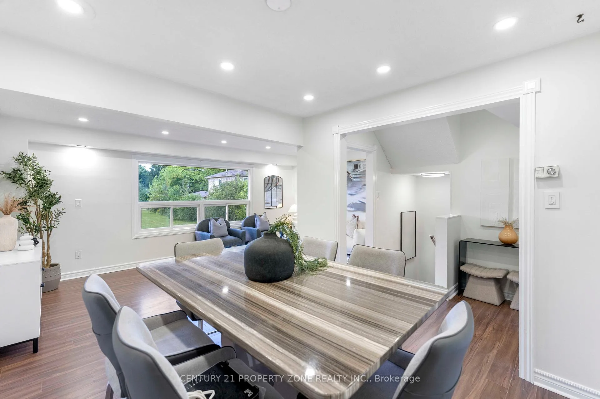 Photo 12 of 35 Ashton Crescent, Brampton, Central Park — HOMEH