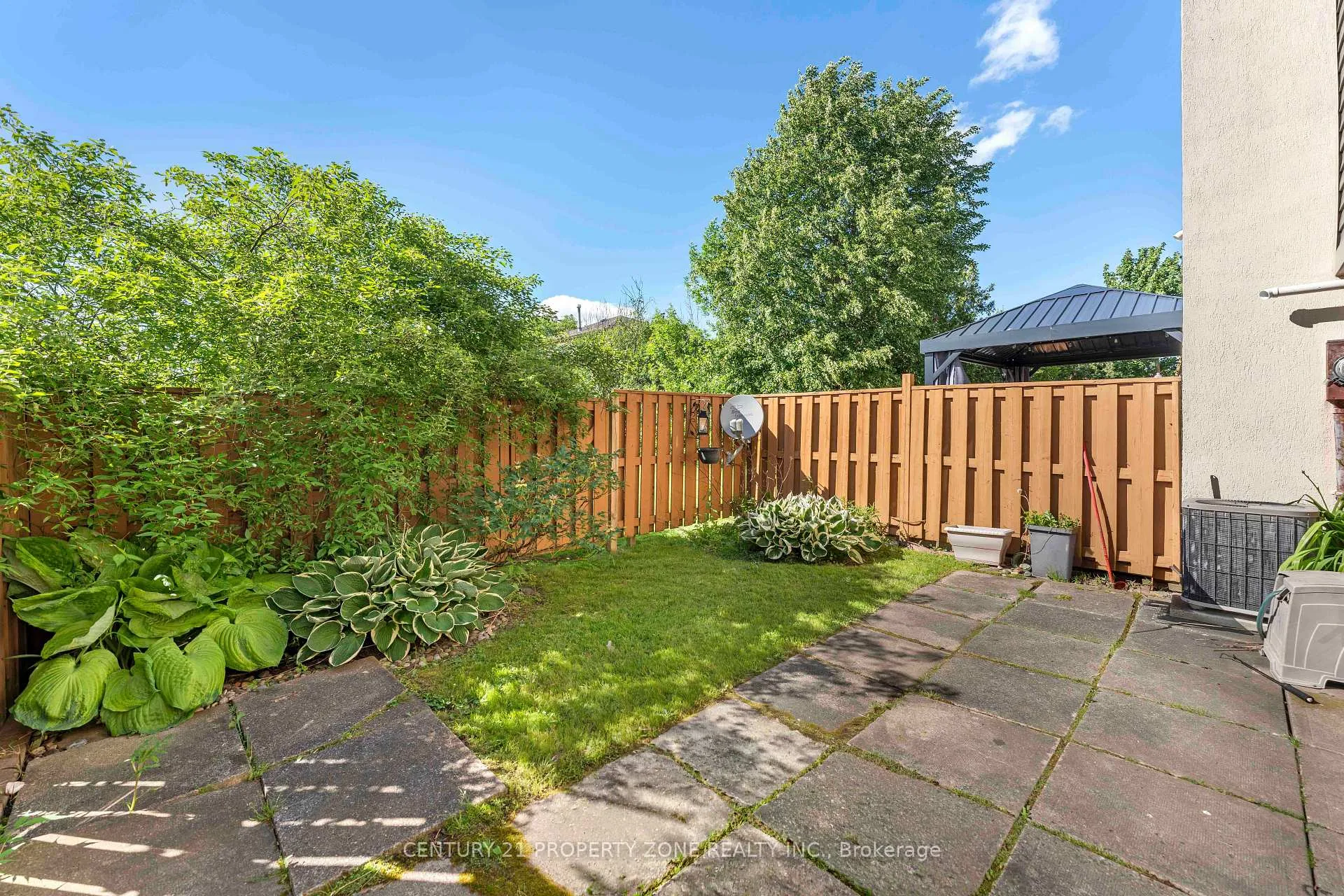Photo 34 of 35 Ashton Crescent, Brampton, Central Park — HOMEH