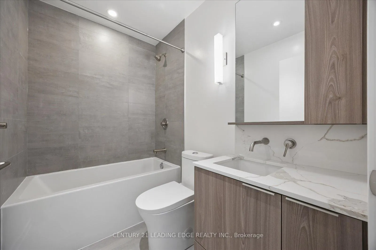 Photo 9 of Unit 2113S, 110 Broadway Avenue, Toronto, Mount Pleasant West — HOMEH
