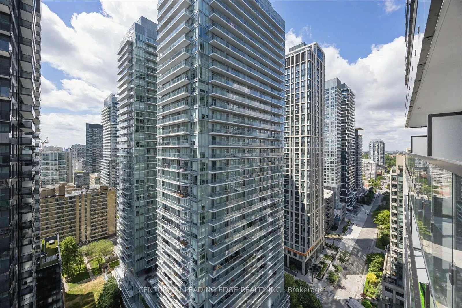 Photo 16 of Unit 2113S, 110 Broadway Avenue, Toronto, Mount Pleasant West — HOMEH