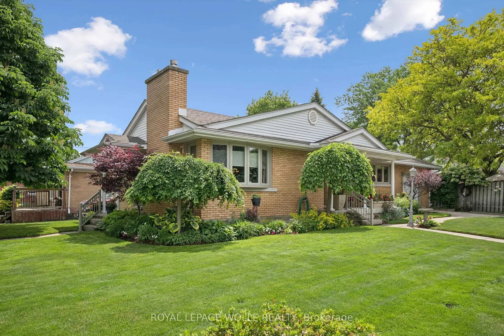 Photo 4 of 317 Pandora Avenue N, Kitchener — HOMEH