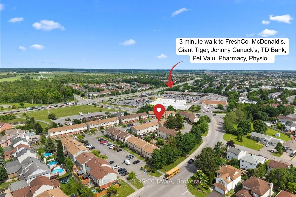 Photo 2 of Unit 54, 956 Cookshire Crescent, Ottawa, Fallingbrook/Ridgemount — HOMEH