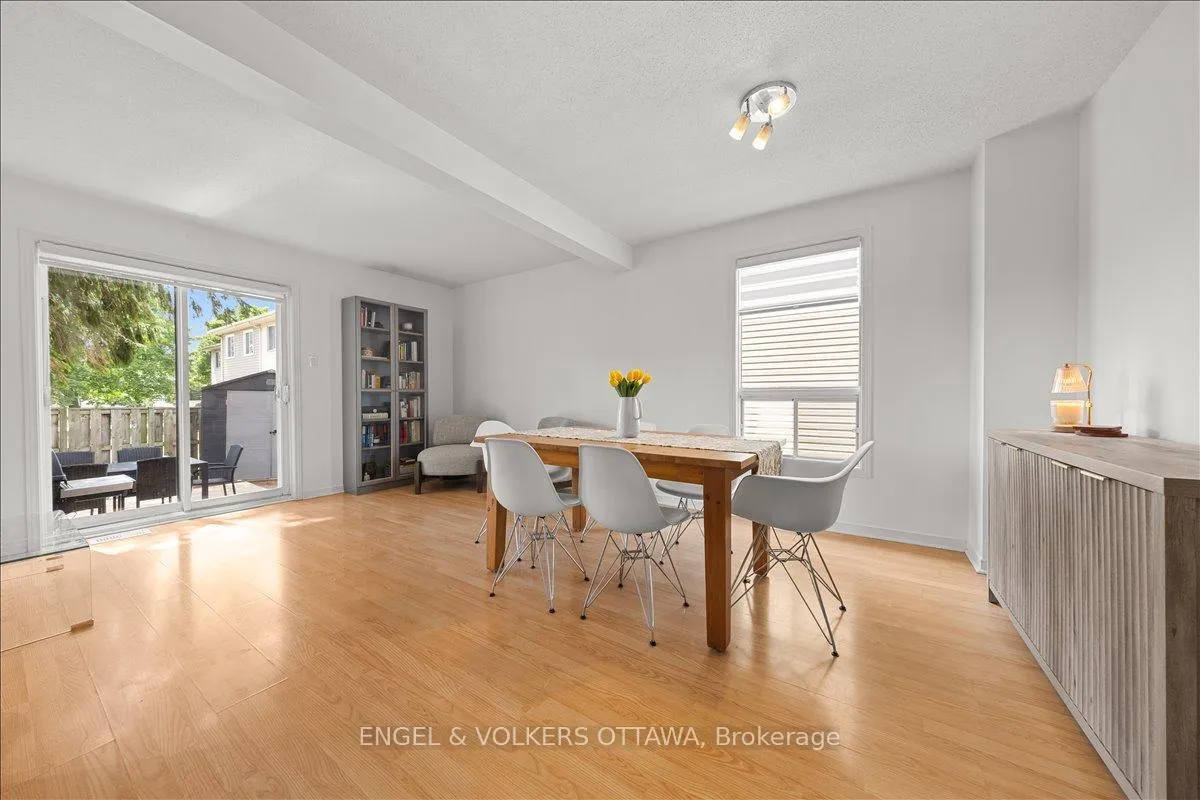 Photo 6 of Unit 54, 956 Cookshire Crescent, Ottawa, Fallingbrook/Ridgemount — HOMEH