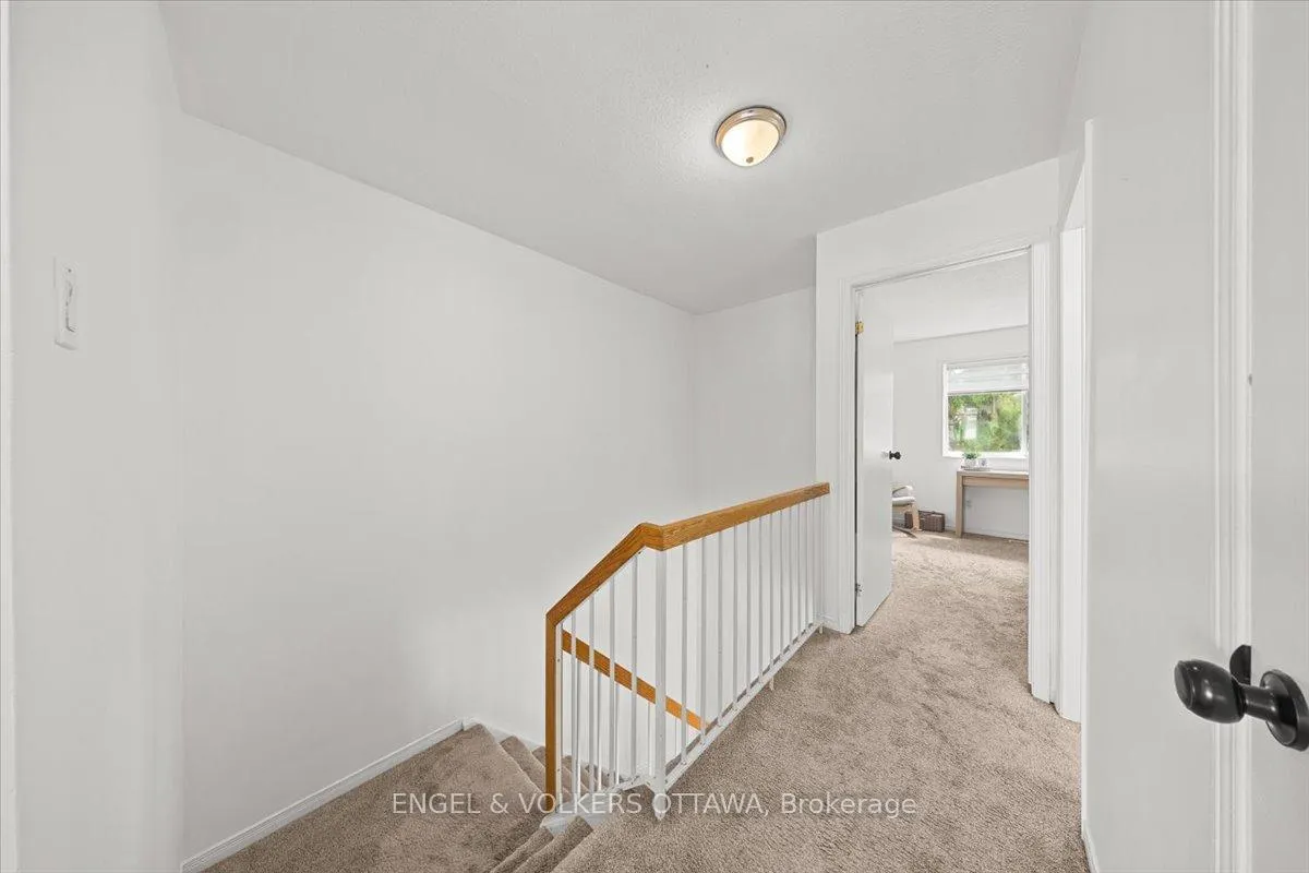 Photo 18 of Unit 54, 956 Cookshire Crescent, Ottawa, Fallingbrook/Ridgemount — HOMEH