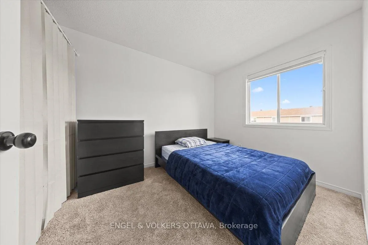 Photo 23 of Unit 54, 956 Cookshire Crescent, Ottawa, Fallingbrook/Ridgemount — HOMEH