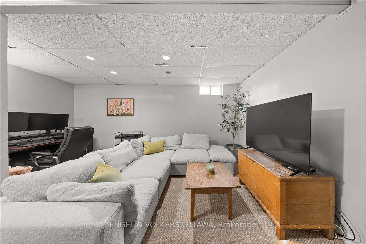Photo 26 of Unit 54, 956 Cookshire Crescent, Ottawa, Fallingbrook/Ridgemount — HOMEH