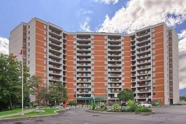 Front of Unit 805, 7811 Yonge St Street N