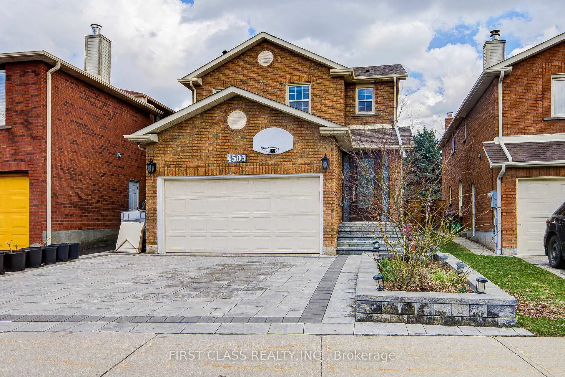 Front of 4503 Kimbermount Avenue